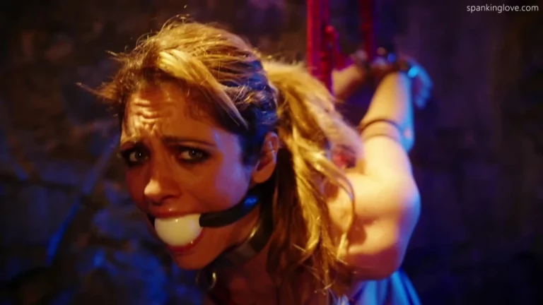 Alba Zevon Enslaved 4K – Restrained Elegance Exclusive