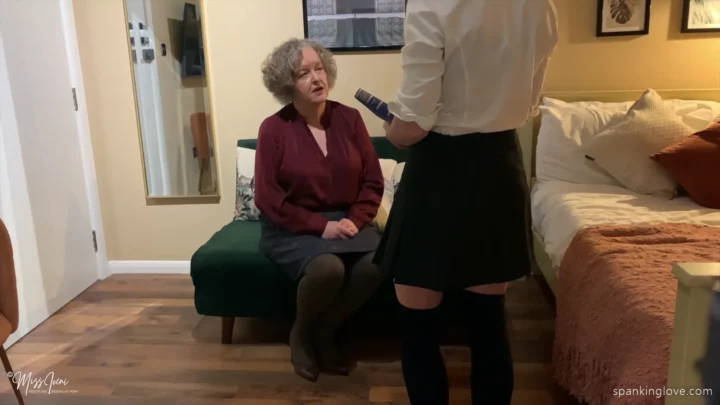 Screenshot 3 aus Ketzerin! Aila klopft an die falsche Tür – Exklusiv bei „At Home with Miss Iceni“