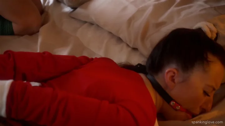 Screenshot 8 aus Schreckliche Cheerleader bekommen, was sie verdienen! – Restrainedelegance Exklusiv