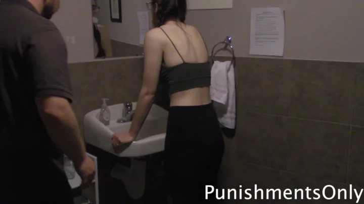 Screenshot 6 aus Luci’s 2nd Mouth Soaping – Punishments Only Exclusive
