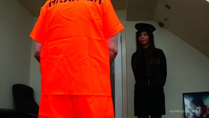 Screenshot 1 aus Prisoner F – Miss Sultrybelle Exclusive