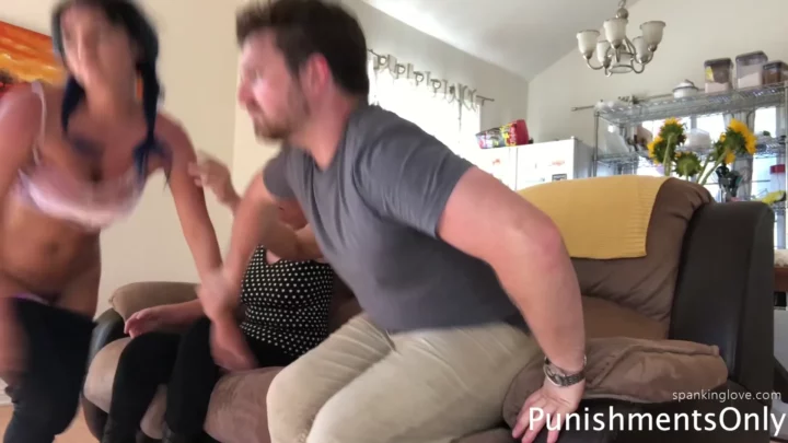 Screenshot 1 aus Spankings for the In-Laws Full – Punishments Only Exclusive