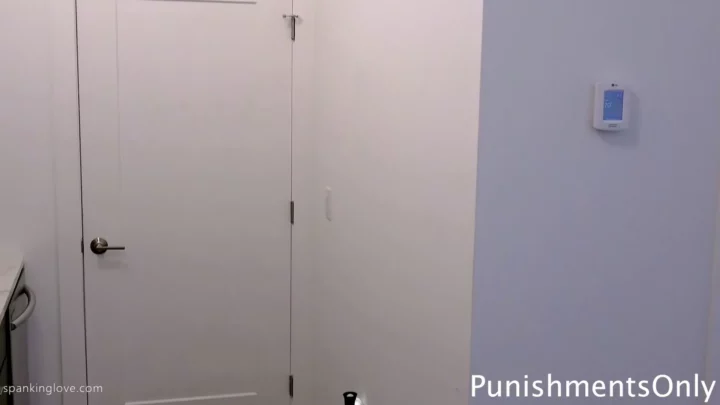 Screenshot 3 aus Tears over Tardiness part 1 – Punishments Only Exclusive