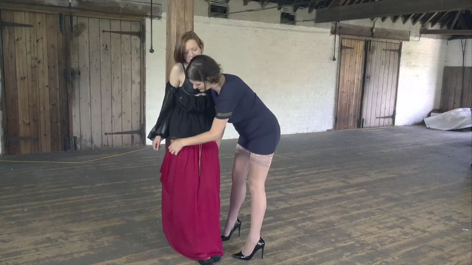 Screenshot 3 from 残酷复仇鞭笞:优雅惩戒中的女同性恋支配情趣