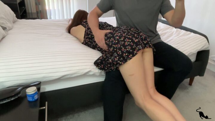 Screenshot 1 from Kinia’s Naughty Spanking & Sensual Aftercare – Kitty Productions