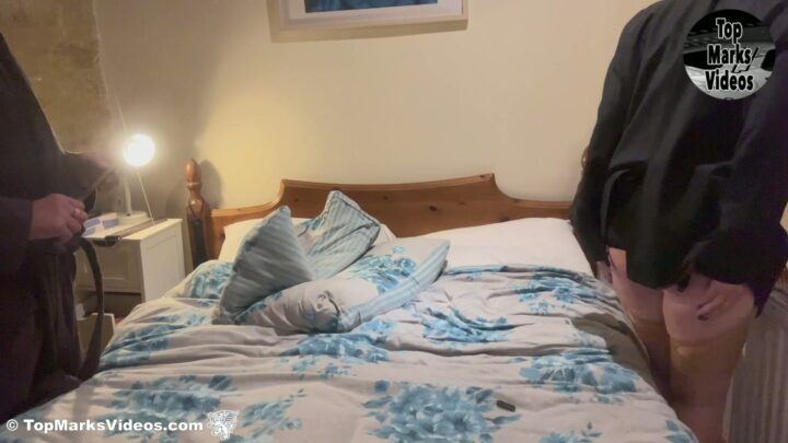 Screenshot 1 from 喬西的自拍分心換來鞭打——成績優異