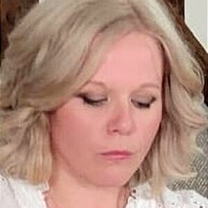 Governess Miss Zee