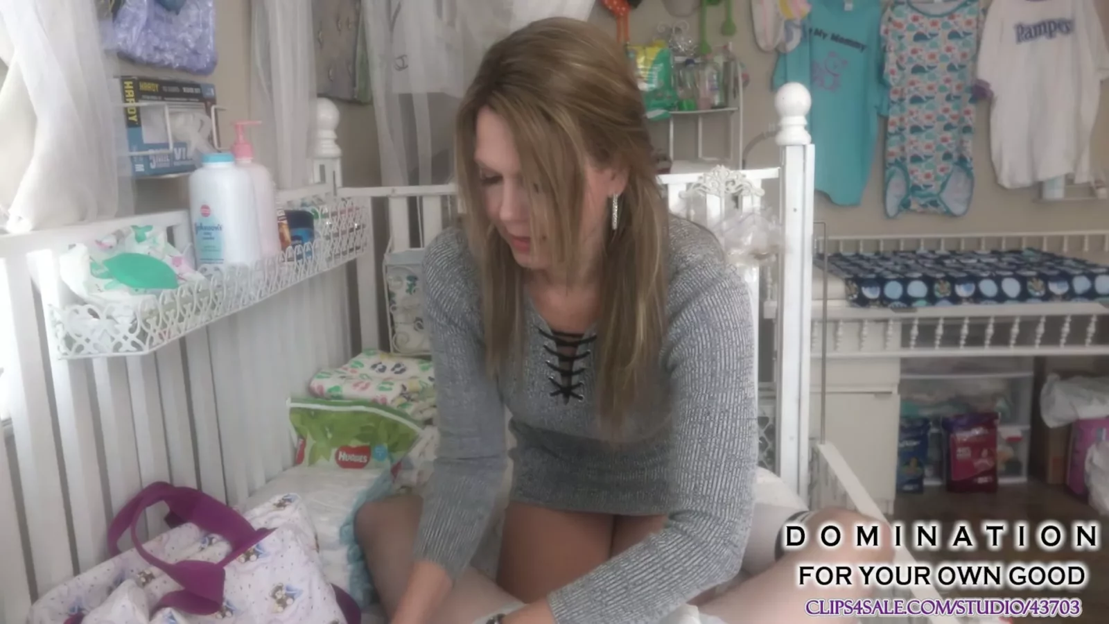 Screenshot 2 from Mama & Klerken: Luierpuinhoop in het Winkelcentrum | Luierdiscipline