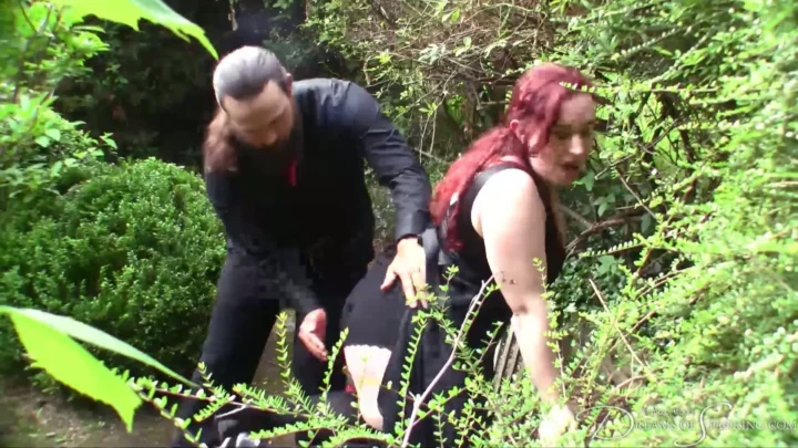 La Fantasía de Azotes de la Dama Nimue - Dreamsofspanking