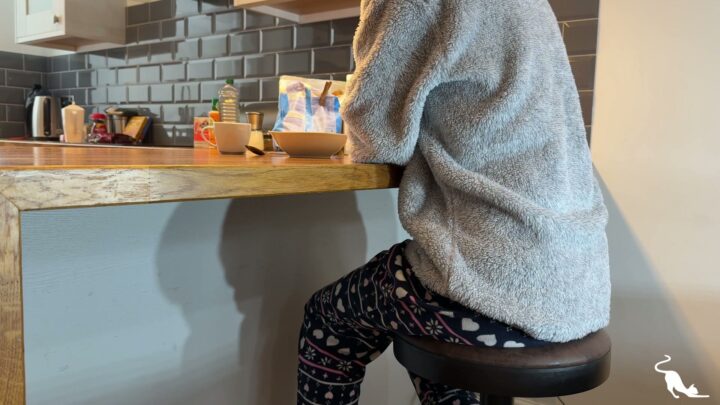 Screenshot 1 from Breakfast Spanking: Naughty Kinia’s Bare Bottom Discipline