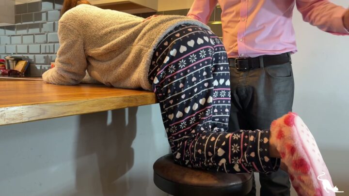 Screenshot 3 from Breakfast Spanking: Naughty Kinia’s Bare Bottom Discipline