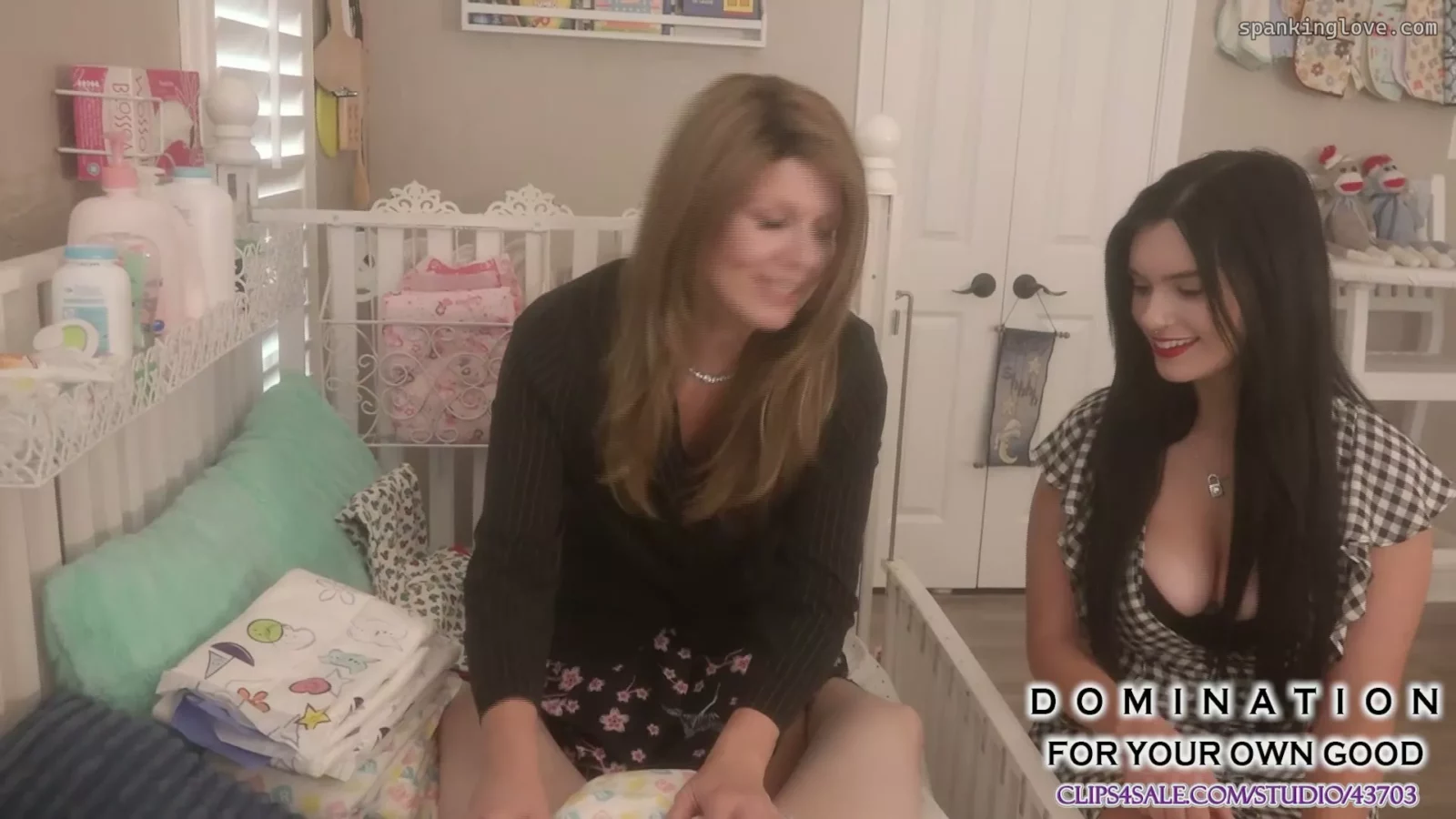 Screenshot 1 from Ontmoet de Babysitter 5: Mia's Geheime Dominatie Verrassing | AB Stiefmama Serie