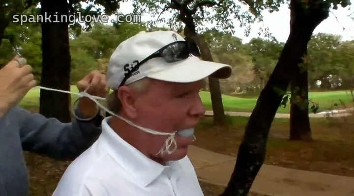 Screenshot 3 from Katherine Worthington: Stoute Golfer Betrapt en Gegeseld door CEO | Openbare Pakken Raming