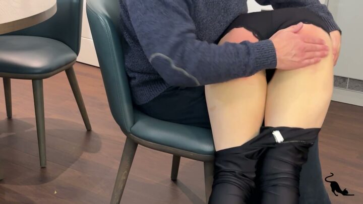 Screenshot 3 from Lateness Leads to Sore Bottom – Kinia’s 10-Minute Spanking by Kitty Productions