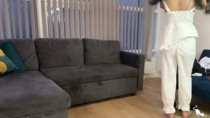Screenshot 2 from Emma’s School Paddling: Double Punishment at Home