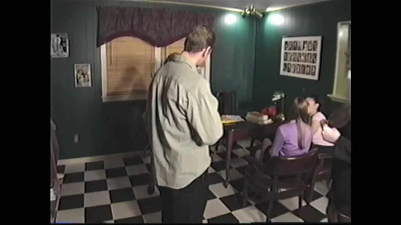 Screenshot 2 from Cinsel Tacizciyi Dövmek: Tam Film - Kelly Payne Koleksiyonu