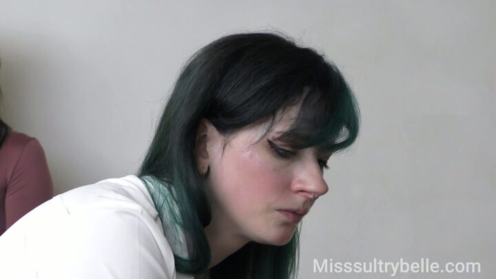 Screenshot 1 from Gemma Eat and Ash Endure Severe Punishment – Miss Sultrybelle