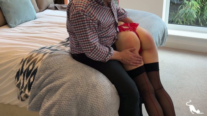 Screenshot 6 from Window Dressing: Kinia’s Sexy Lingerie Spanking – Kitty Productions
