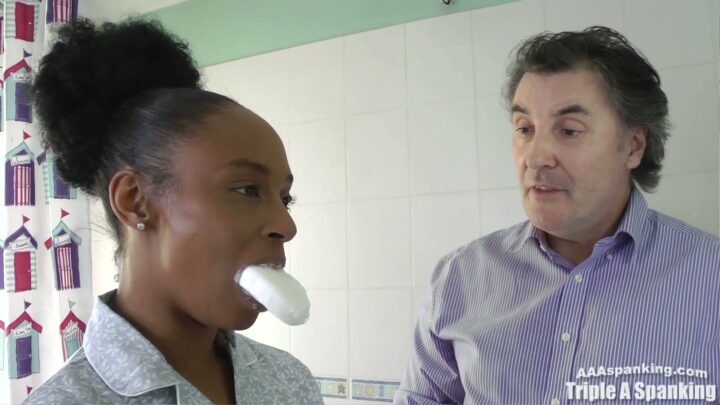 Screenshot 5 from Lola Marie Spanked and Soaped by Stepdad – Aaaspanking