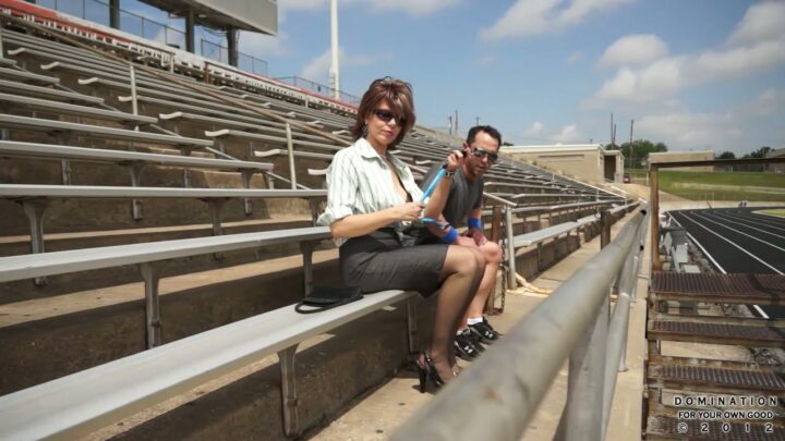 Screenshot 3 from Mommie’s Track Star: Milking in the Bleachers by Katherine Worthington
