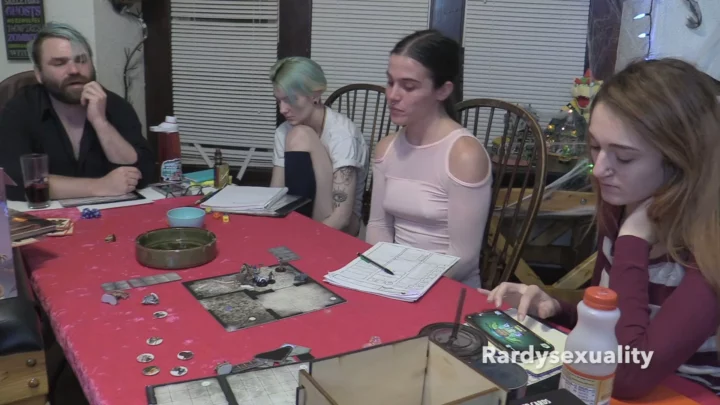Domingo Juego de DnD 8.6 - Rardysexualidad: Aventura de Nalgadas con Nyxi Leon
