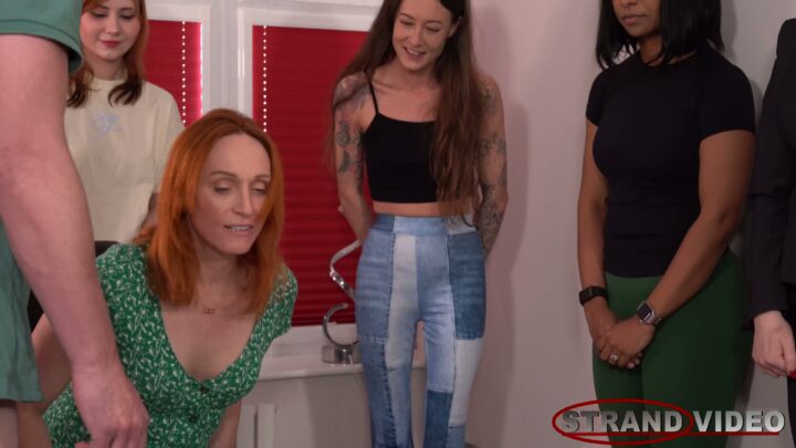 Screenshot 6 from Escuela de Azotes de la Señorita Matthews: Azotes y Palizas a Ady en 4K