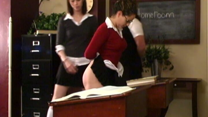 Screenshot 8 from Kailee Punishes Chelsea: Naughty Schoolgirl Spanking