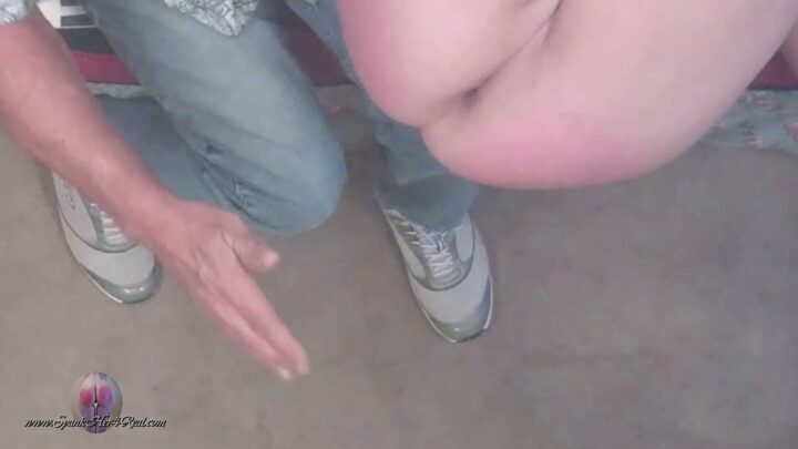 Screenshot 3 from Alana Sculacciata per il Vestito Scatenato - Ron Edwards SpankHer4Real