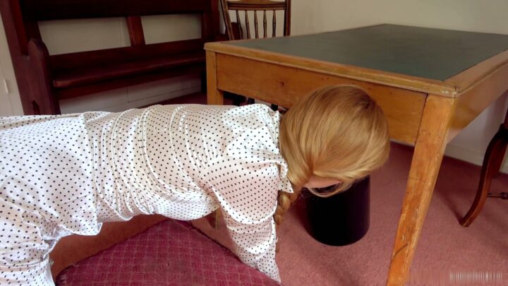 Screenshot 4 from Superglue Spanking Trap: Ariel Anderssen & Amelia Jane Rutherford