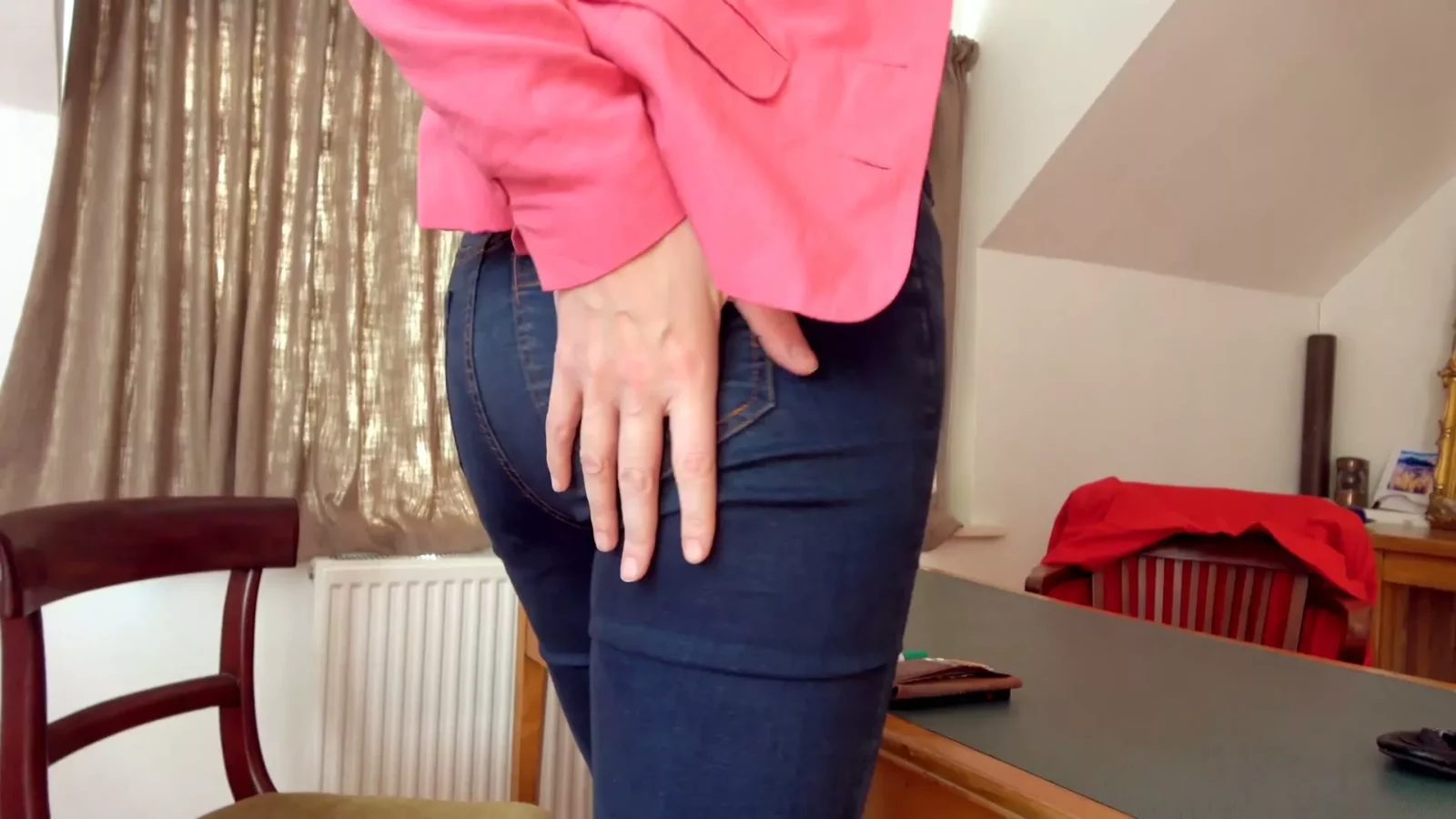 Captura de pantalla 6 de Ariel Anderssen y Amelia Jane Rutherford: Castigo Inesperado con la Zapatilla
