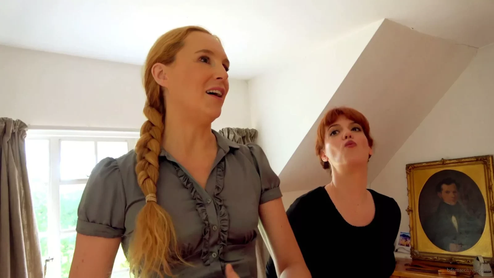 Captura de pantalla 2 de Humillación en la Formación Corporativa: Ariel Anderssen & Amelia Jane Rutherford