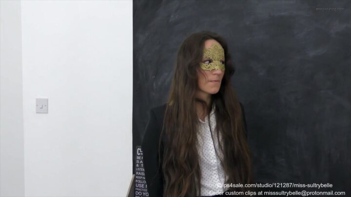 Screenshot 2 from Bella, Gemma e Mila: Punizioni Scolastiche con Sculacciate - Miss Sultrybelle