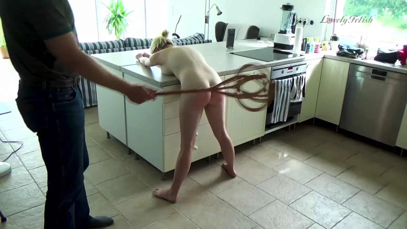 Captura de pantalla 7 de El Castigo Ultra Duro de Lili Parte 1 por Lovely Fetish