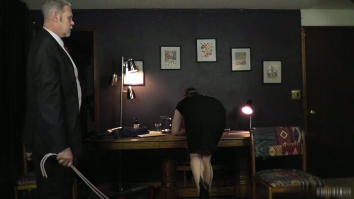Screenshot 8 aus Lavender’s Conference Room Spanking & Caning by Monty