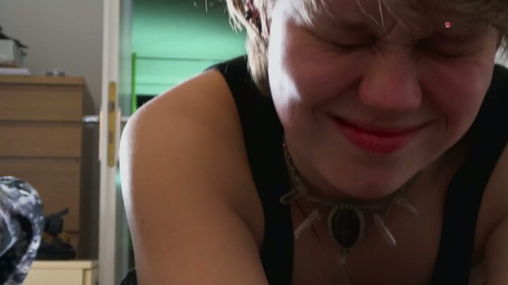 Screenshot 7 von Stefanie's Smoking Hot Spanking von Lovely Fetish