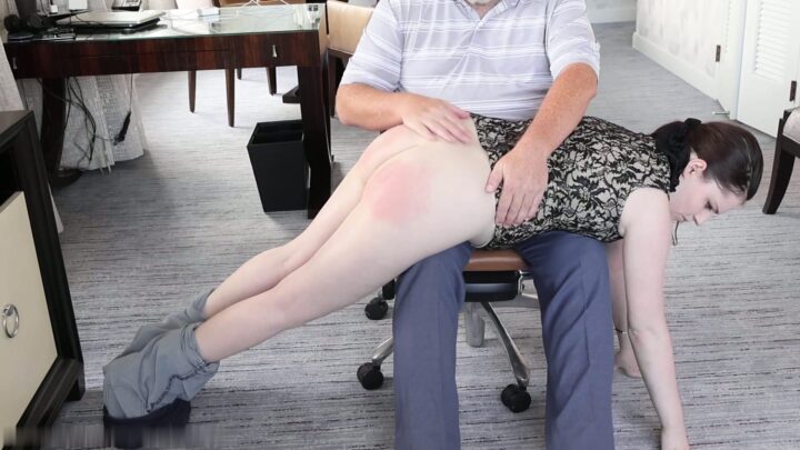 Schermafbeelding 3 van Emily Ford's Blote Billenkoek door Dallas Spanks Hard