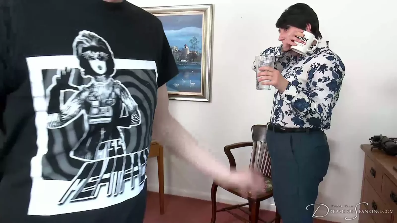 Screenshot 2 from 高跟鞋,低姿态:潘多拉·布莱克与玛蒂尔达·凯撒的深度对话
