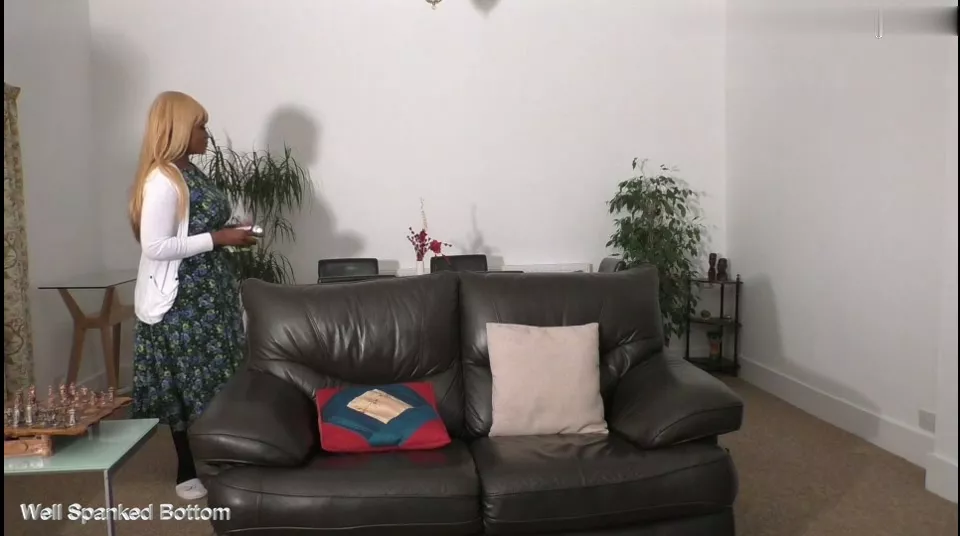 Screenshot 2 from İyi Şaplaklanmış Kıç: Aile İçinde Kalsın Bölüm 5