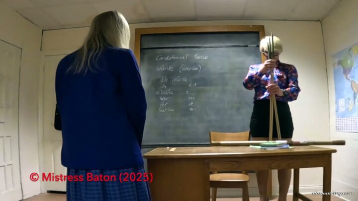 Screenshot 3 from أليشا ويليامز تُجلد بسبب غش الملابس الداخلية في المدرسة