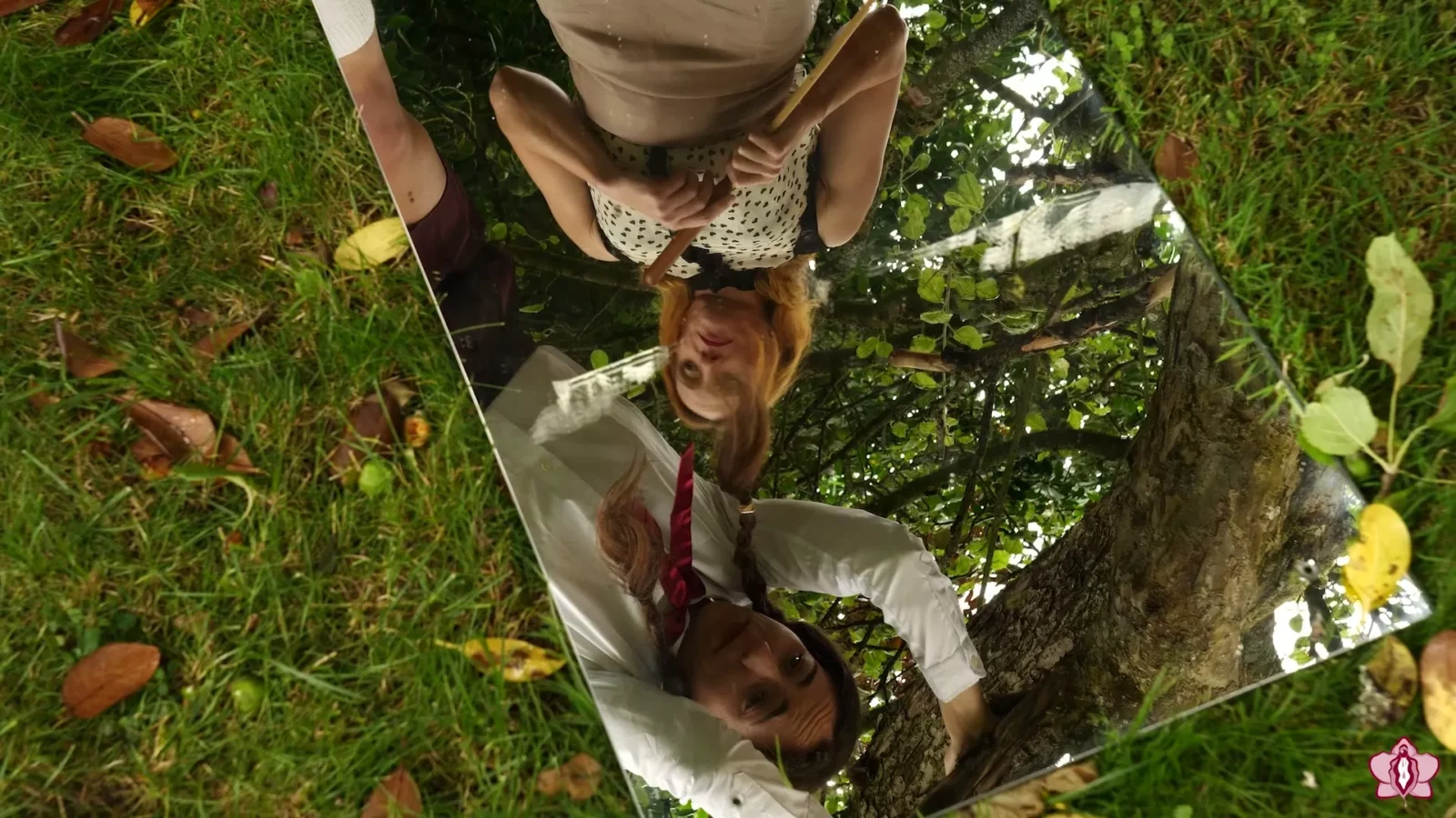 Screenshot 3 from Lezbiyen Gözaltı Günlükleri 3: Mila'nın Sosyal Medya Sırrı