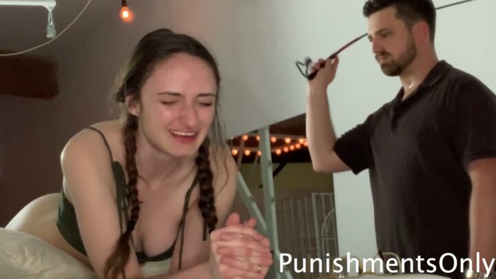 Screenshot 8 from Luci Lovett mond vol zeep en tot tranen toe geslagen door straffen alleen