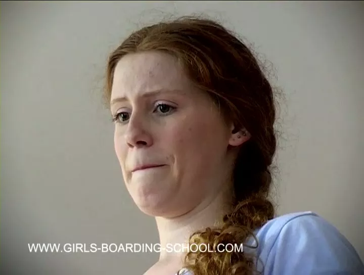 Captura de pantalla 6 de Las Travesuras de Irelynn Expuestas en el Internado de Niñas