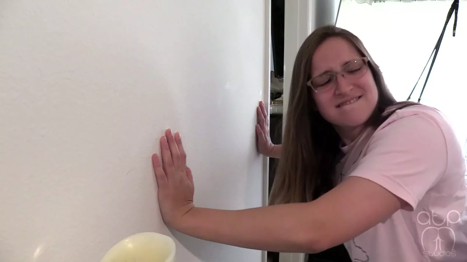 Play video: Reyna St Clair Gekleineerd wegens Vandalisme - Assumethepositionstudios