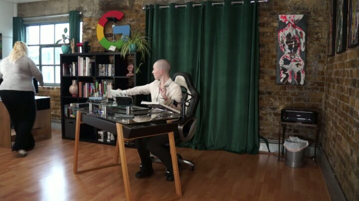 Screenshot 4 from Rotete tannpuss: Bak kulissene med Clara Hewitt
