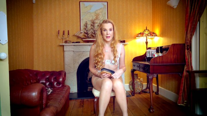 Screenshot 1 from Perverse Stiefmoeder Geeft Slipjager een Pak Slaag in 4K - Ariel Anderssen