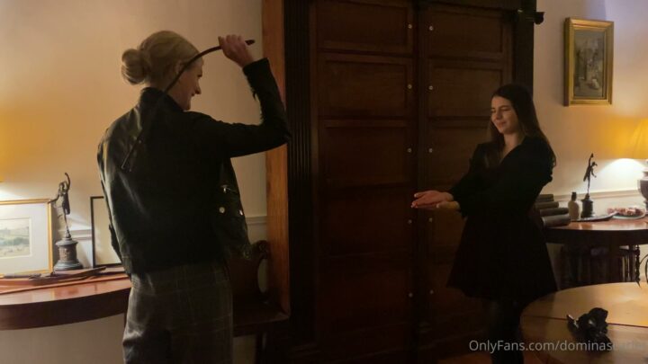 Screenshot 5 from Bella Vogel Gepaaid door Meesteres Scarlet: Zware Paai Test