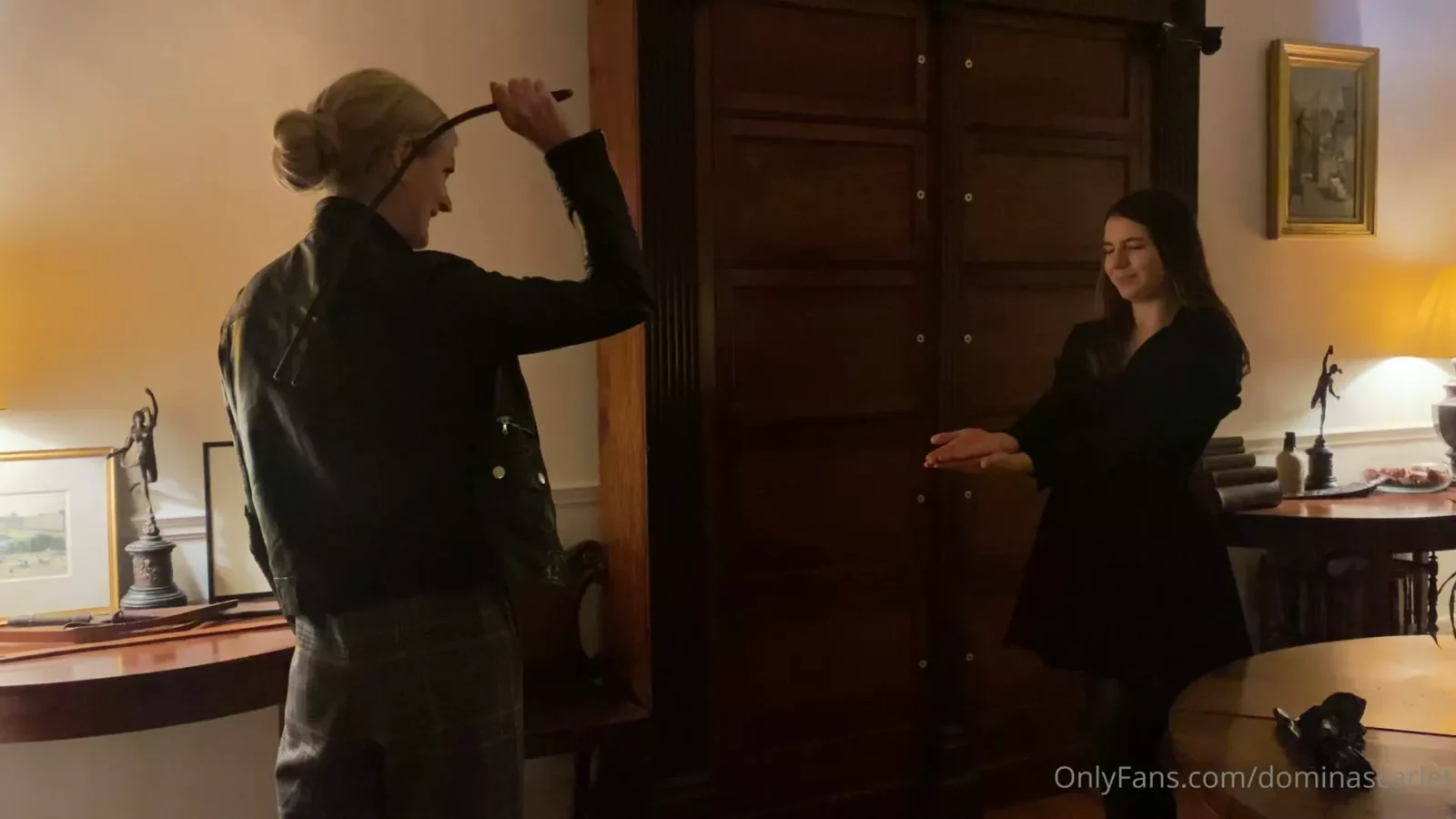 Screenshot 5 from Bella Vogel Gepaaid door Meesteres Scarlet: Zware Paai Test