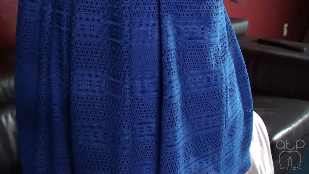 Captura de pantalla 5 de Hermana Rebelde Azotada por Delta Hauser