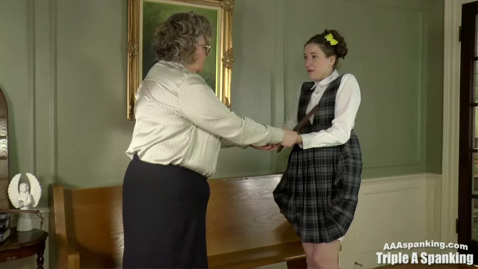 Screenshot 5 from Matilda Vestry'de Şaplaklandı: AAA Şaplak'ta Katolik Disiplini