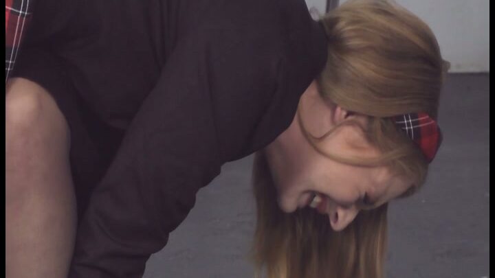 Screenshot 3 von Sternwood Academys freche Klasse vom Lehrer verhauen!
